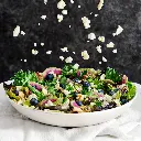 Salad-FallingCheese_v2_retouch1.webp
